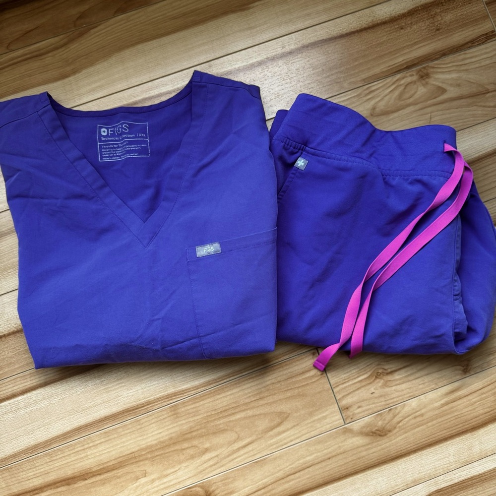Figs Scrub Set